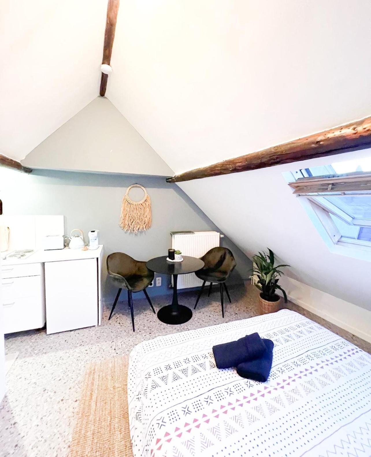 Antwerp Studio'S Apartamento Exterior foto